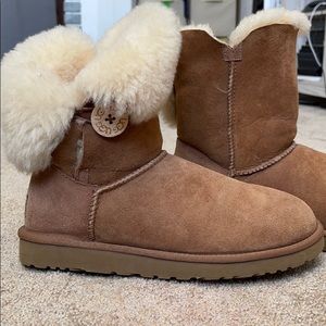 Women’s Bailey Button Ugg Boots